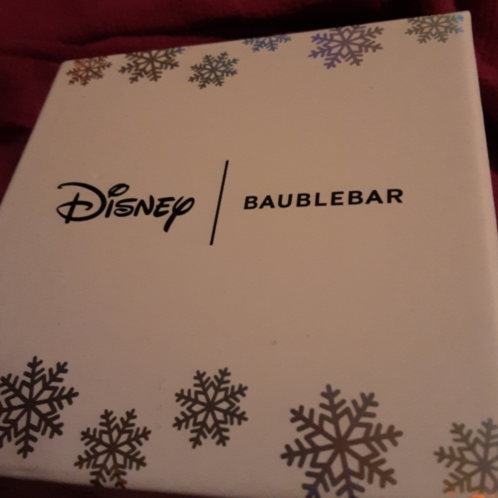 Disney BaubleBar Stitch Christmas Holiday Sweater Stud Earrings NWT - Picture 2 of 3
